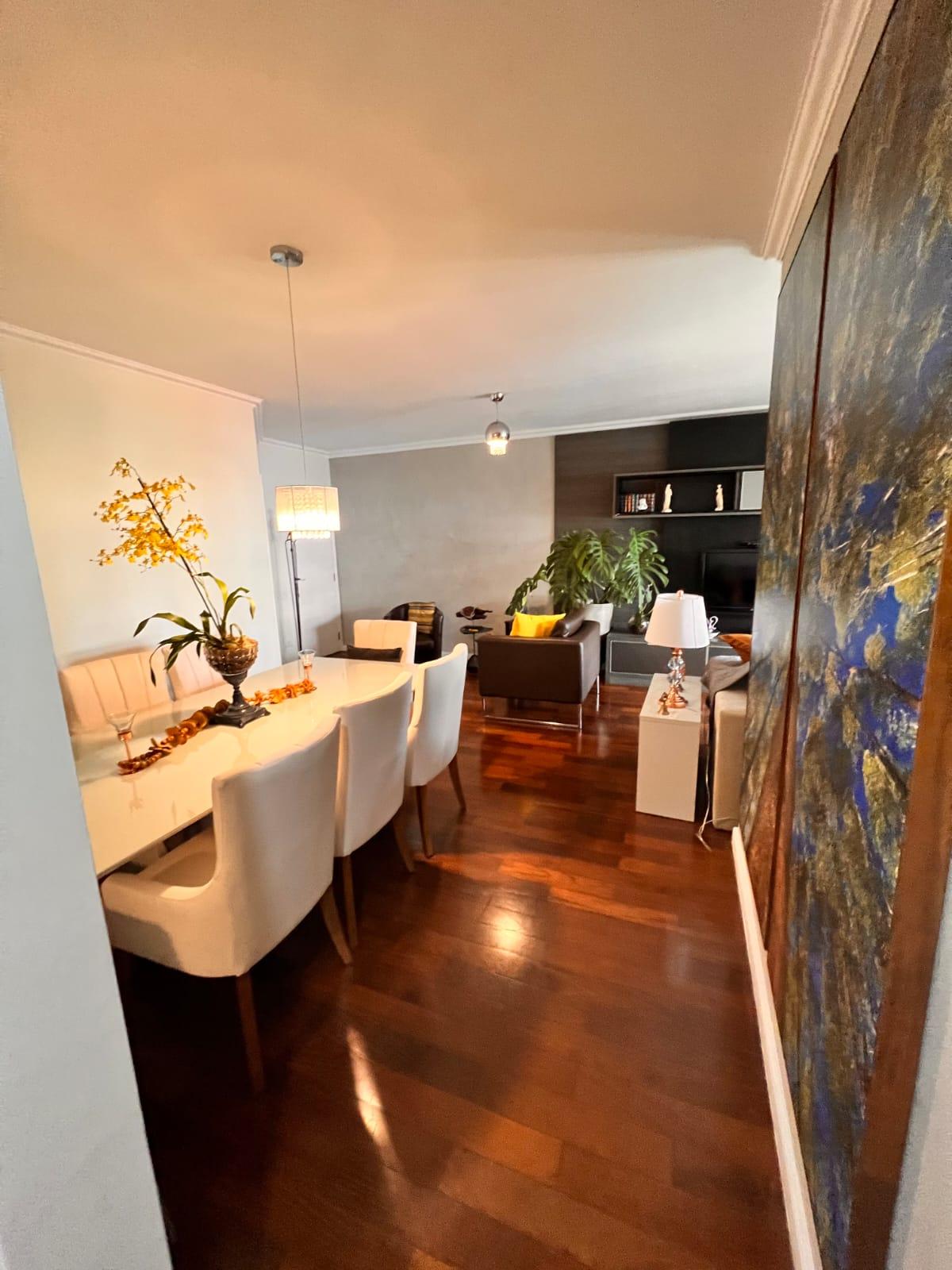 Apartamento com 134 m  sendo 4 dormitórios 1 suíte com closet,...