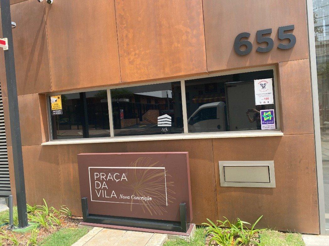 Apartamento ? venda na Vila Nova Concei??o reformado, com 3 su...
