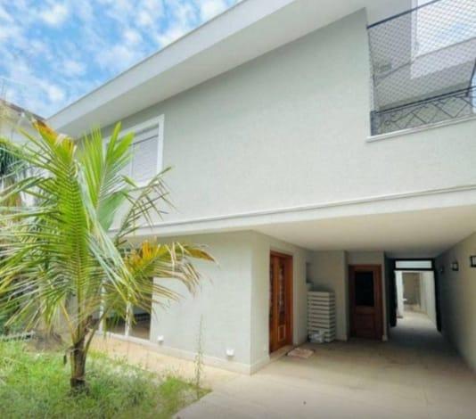 Sobrado reformado  com 3 su?te , 1 piscina  - Aclima??o