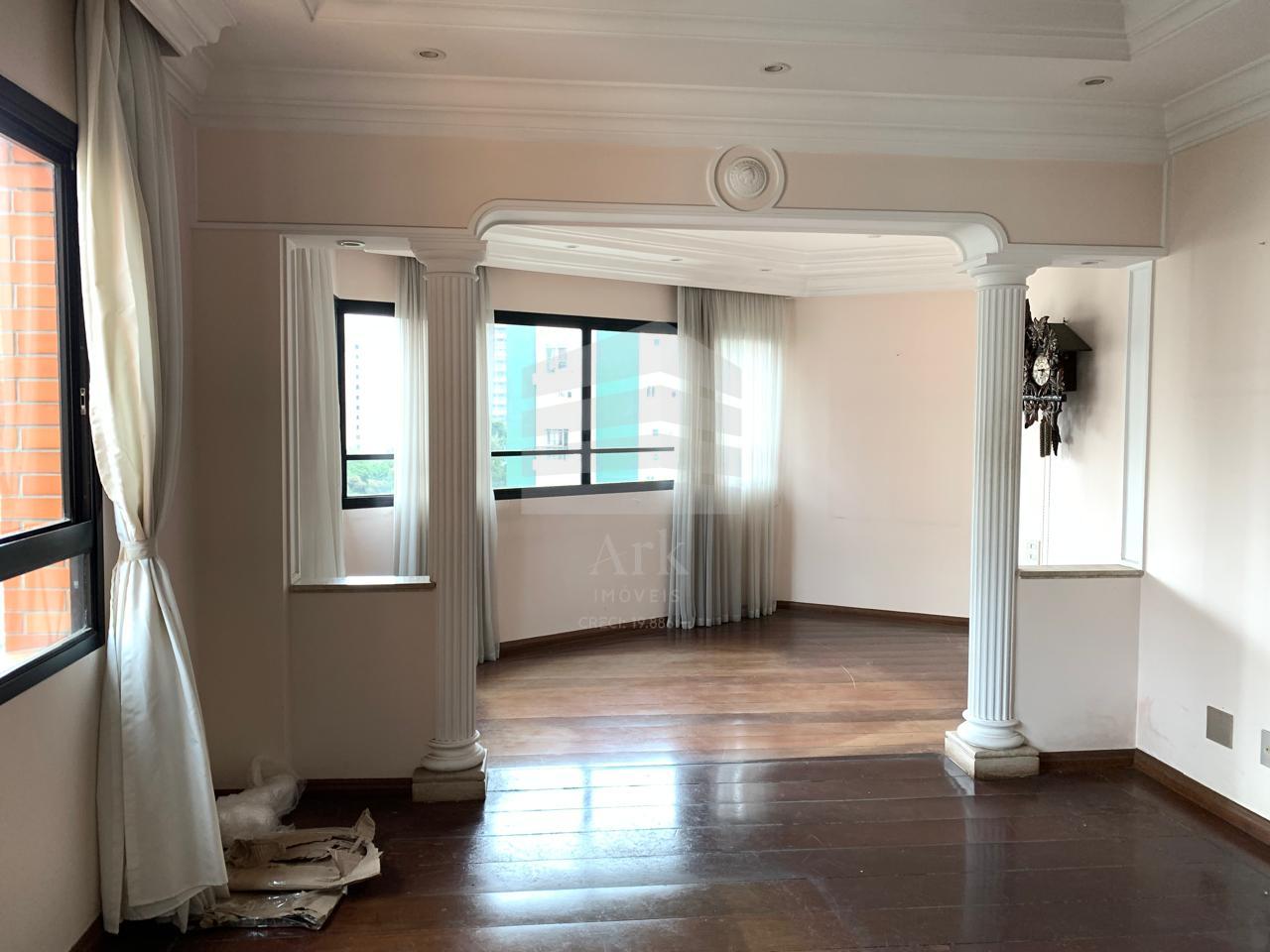Apartamento para venda e loca??o na Ch?cara Klabin  Andar alto