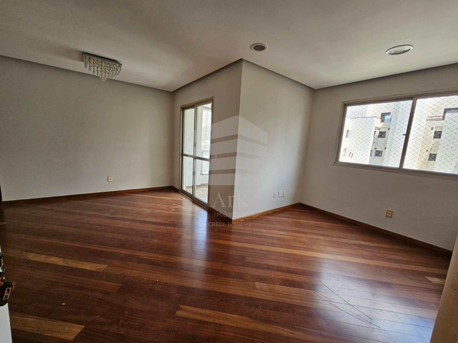 Apartamento à venda, com 117m , 3 quartos, sendo 1 suíte, 2 va...