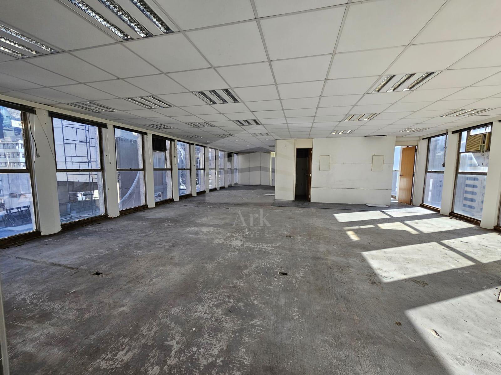 Conjunto comercial com 106m  para venda e loca??o localizado n...