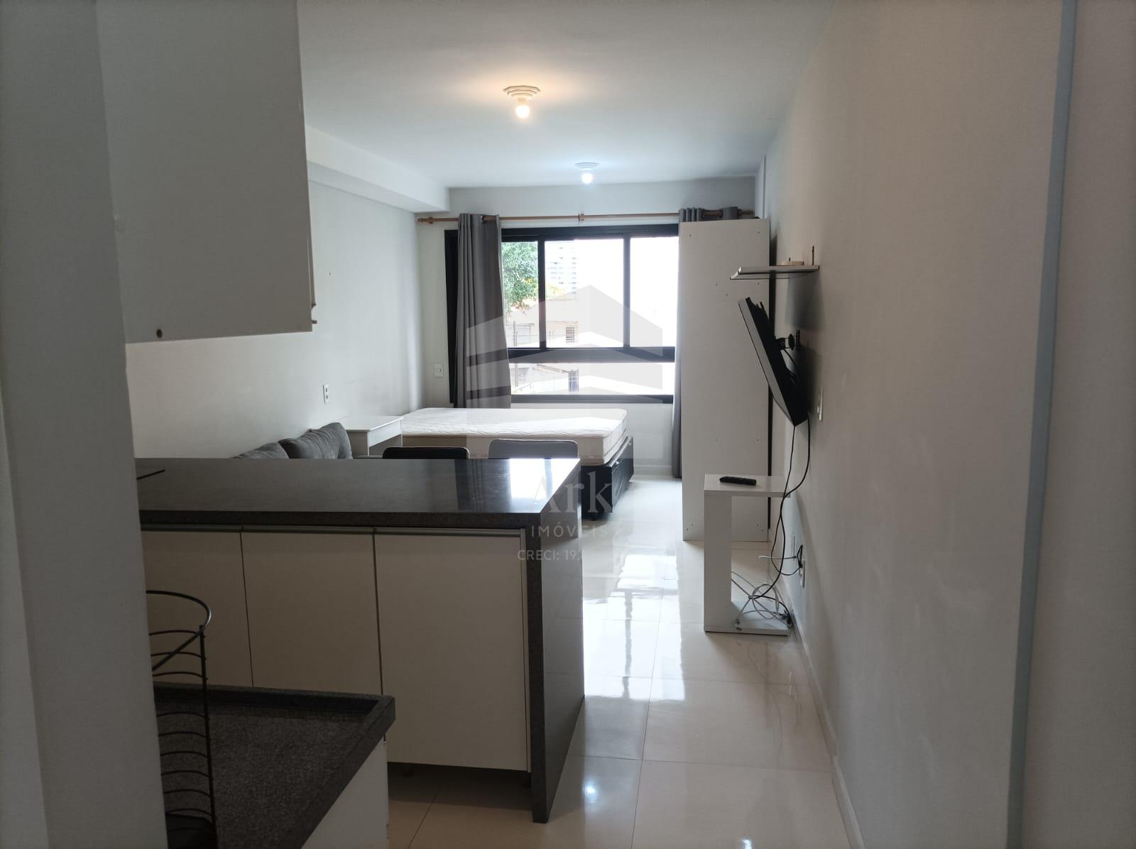Studio para venda ou loca??o de 28m , 5 minutos da Esta??o S?o...