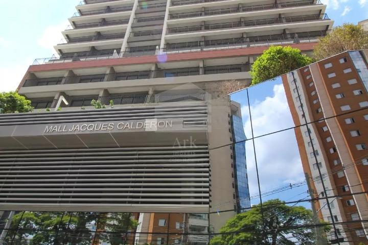 Apartamento com 1 quarto em Moema. 50 metros do metrô Moema