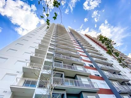Apartamento com 1 quarto  e 1 vaga a venda com 45 m . Pertinho...