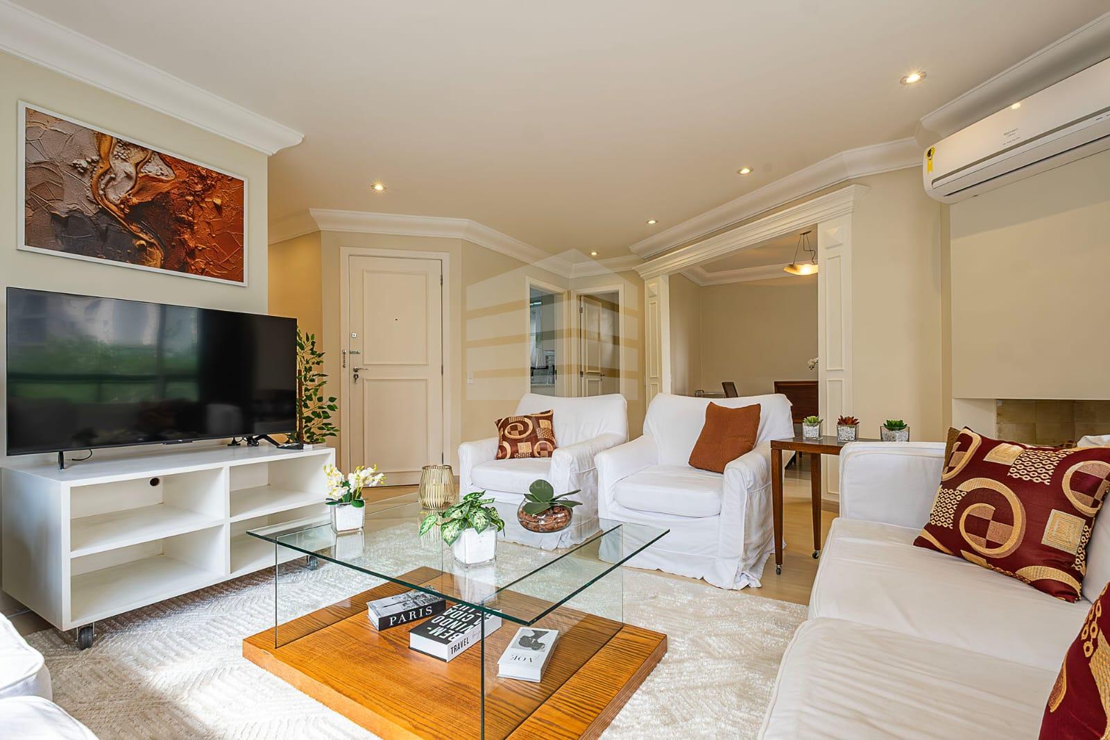 Apartamento à venda, com 150m , 3 vagas, 4 quartos, sendo 3 su...
