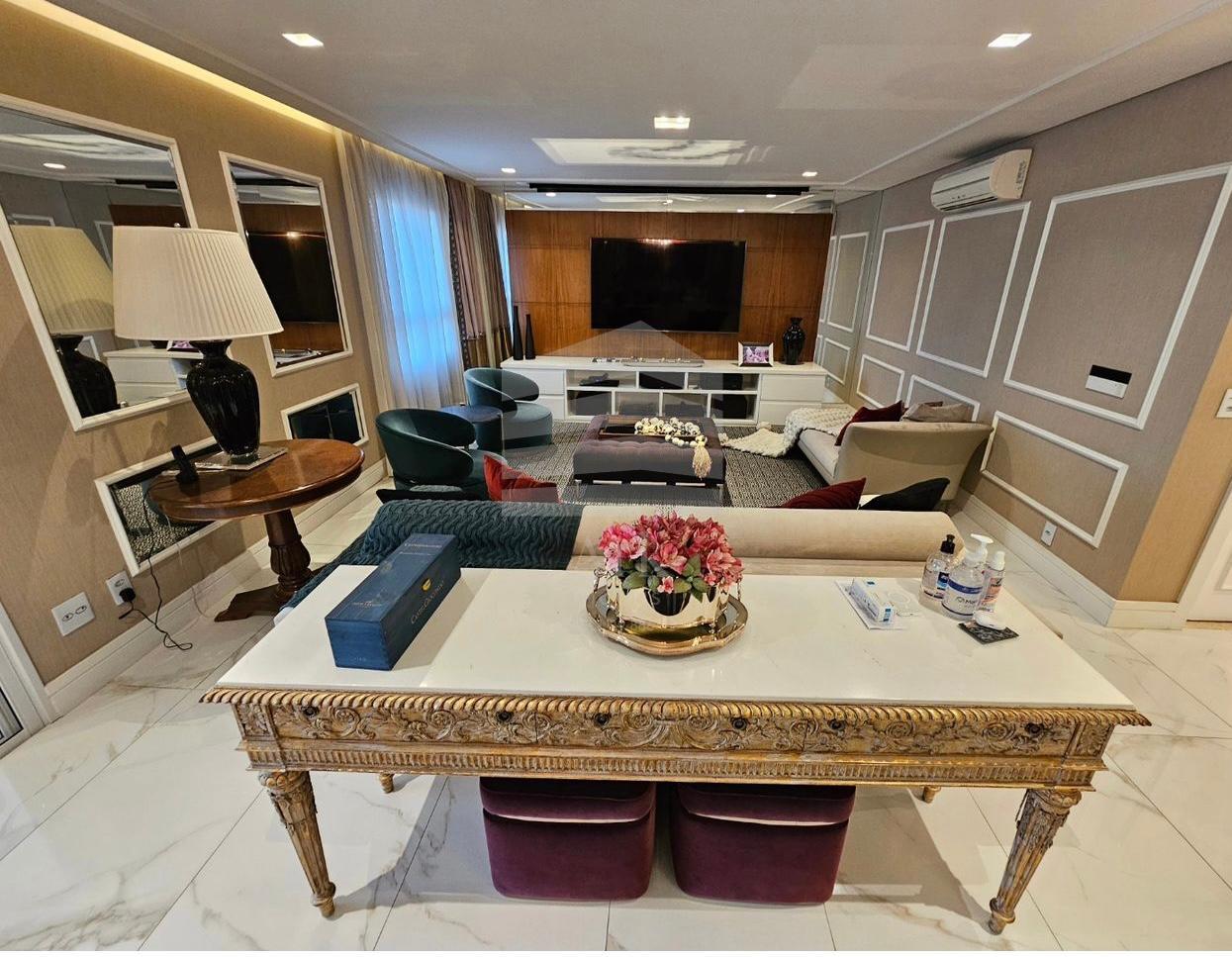 Apartamento 4 suítes, 3 vagas no Ipiranga - Condomínio Clube
