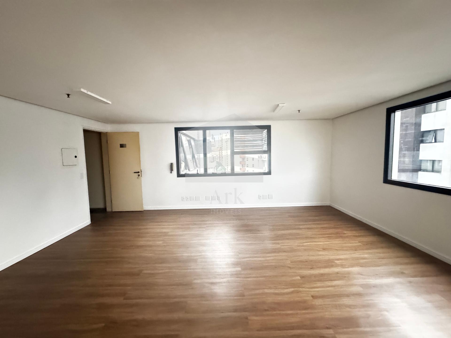 Sala comercial 38m  - 5min do metrô V. Mariana