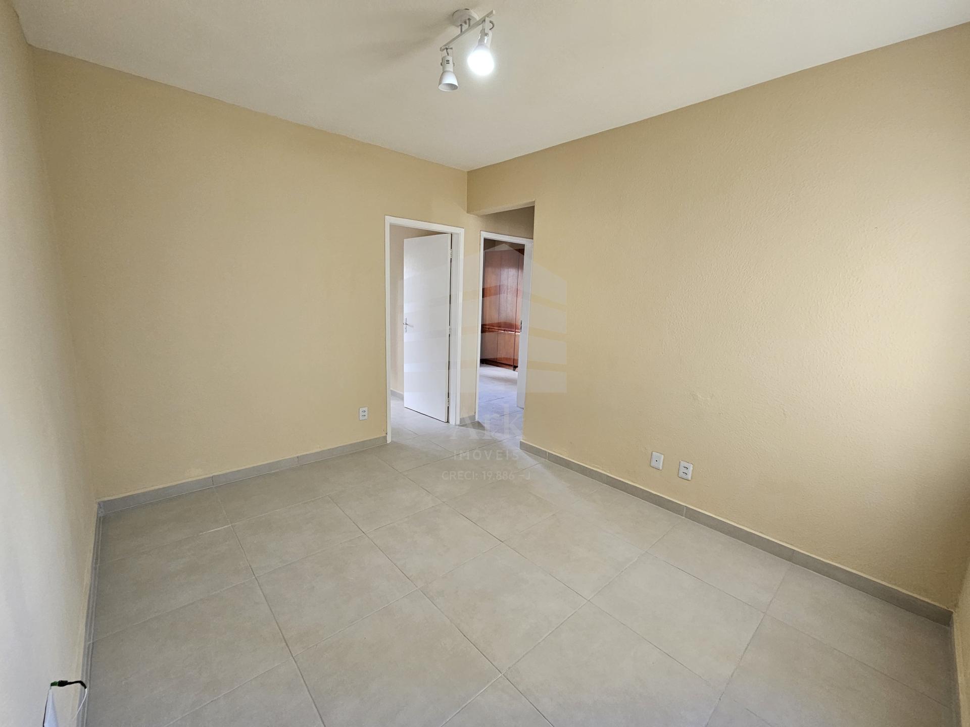 Apartamento com 2 quartos para loca??o todo reformado, Vila Ma...