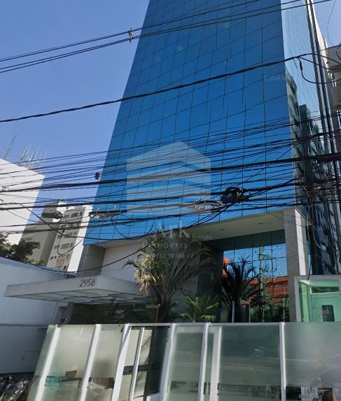 Sala Comercial com 4 banheiros , 9 vagas e 247 m  para alugar....