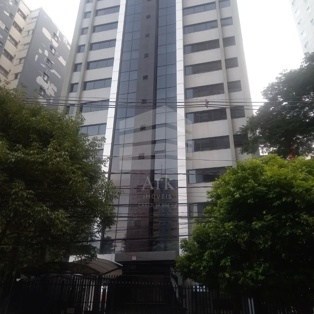 Sala comercial equipada para consultório médico com vaga de ga...