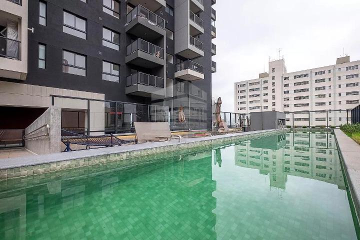 Apartamento totalmente mobiliado com 2 quartos sendo 1 su?te e...