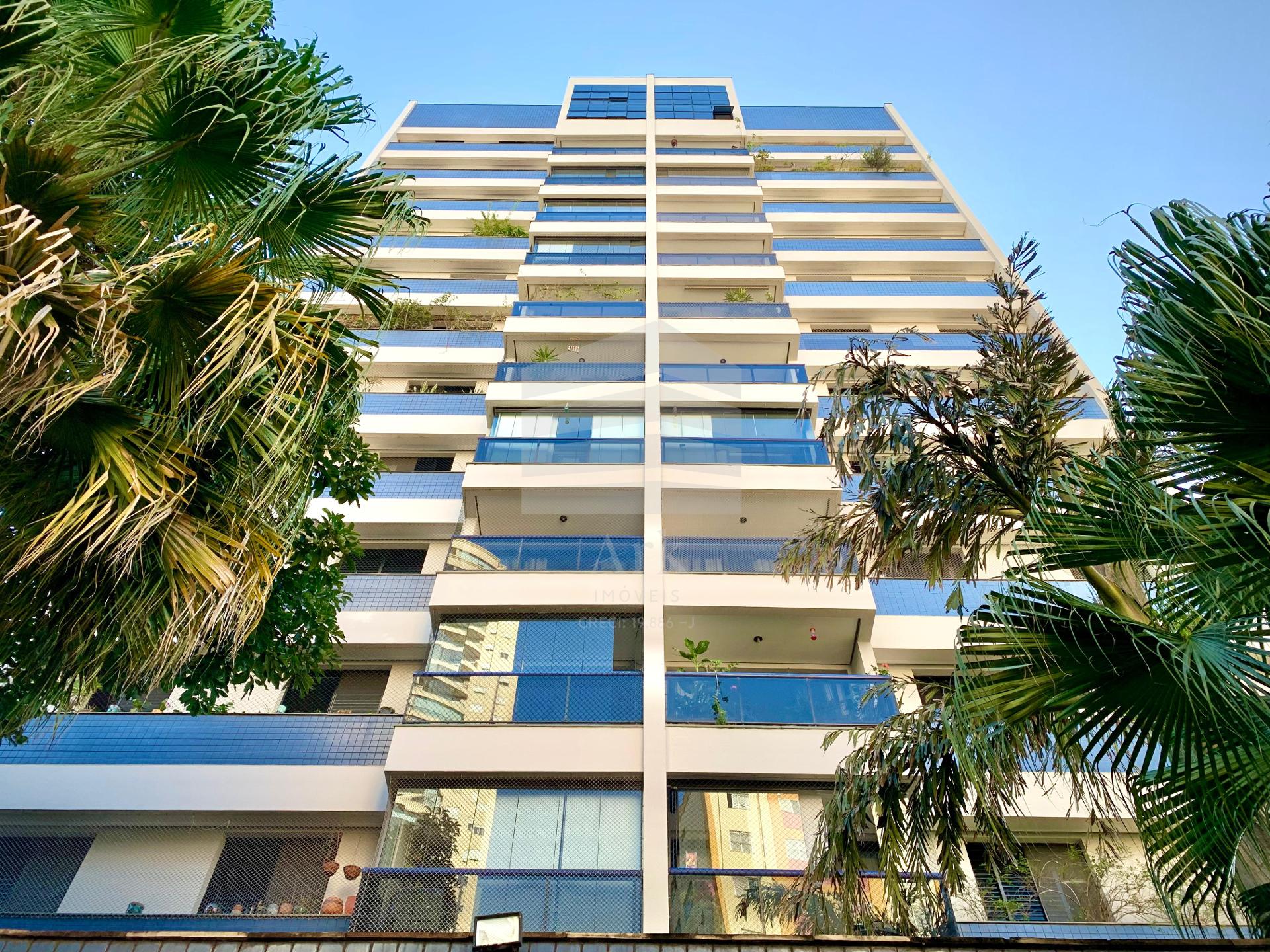 Vende se apartamento com 83m, 2 vagas de garagem totalmente re...
