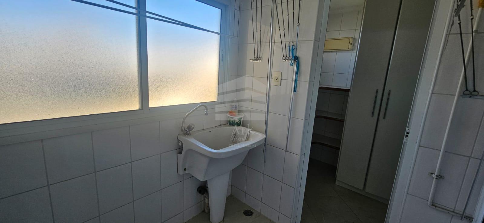 Apartamento á venda no Ipiranga com 98m , varanda, 2 dorms, 1 ...