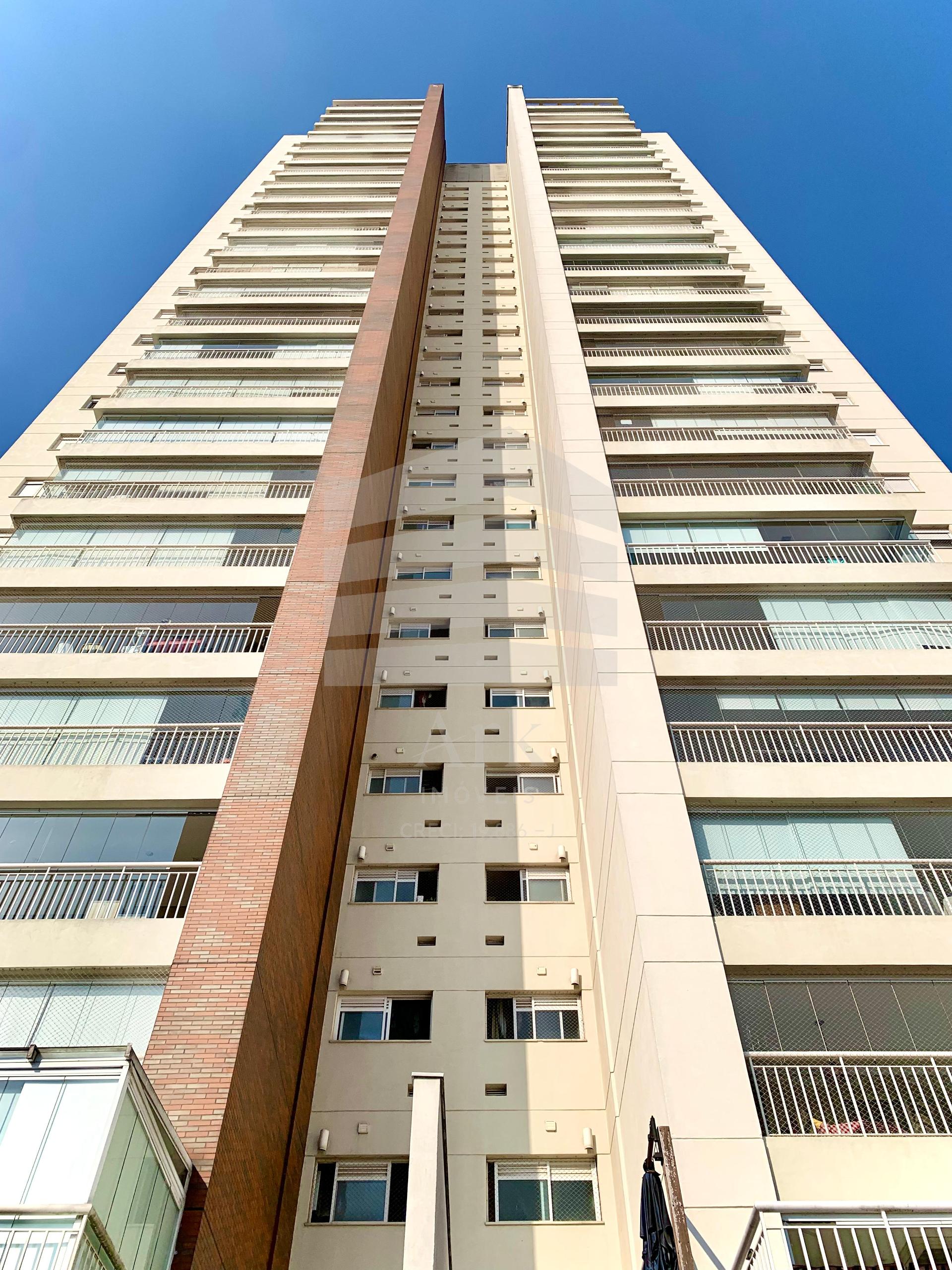 Vende se apartamento com 105m semi mobiliado, condomínio compl...