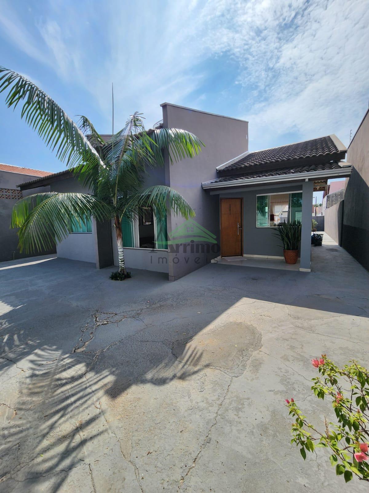 Excelente Casa ? Venda com Su?te no Bairro Colina Park I, Ji-P...