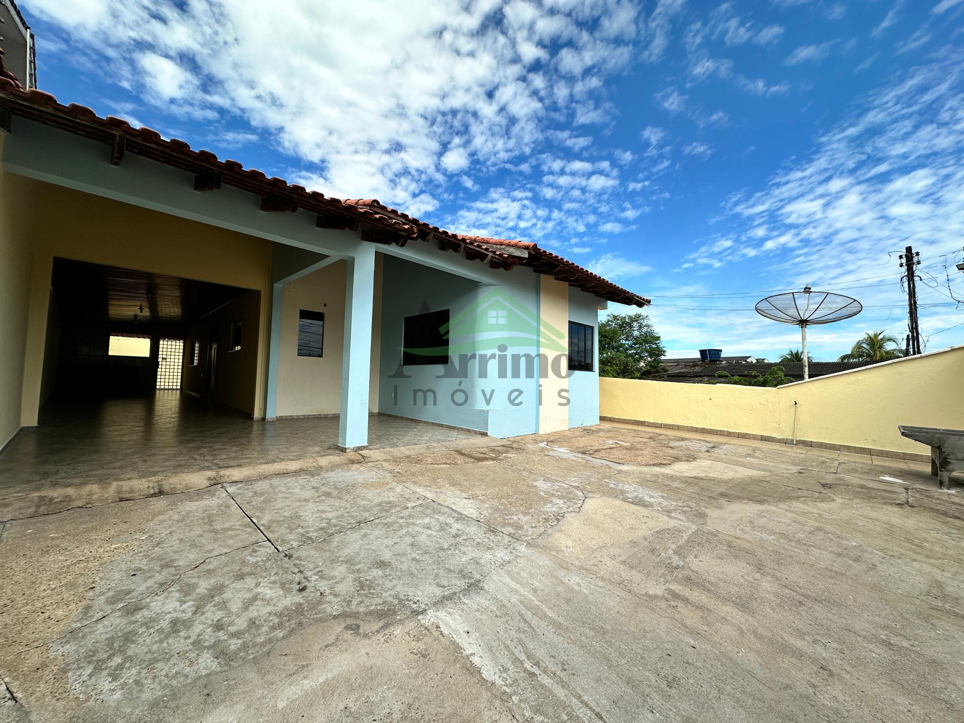 Casa ? venda com 3 su?tes no Bairro Urup?, Ji-Paran? -RO