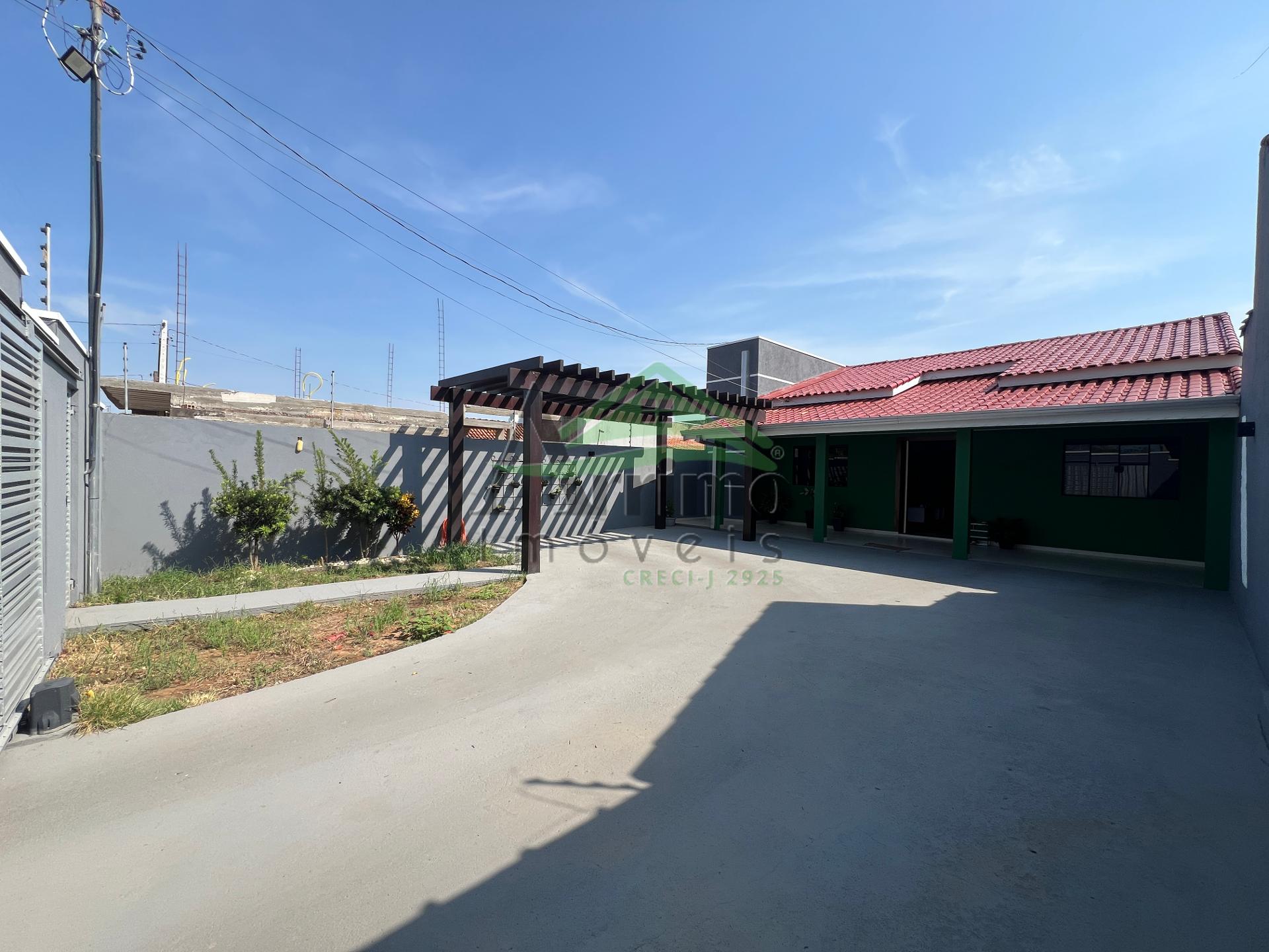 Casa ? venda com 03 quartos no bairro Jardim dos Migrantes, Ji...