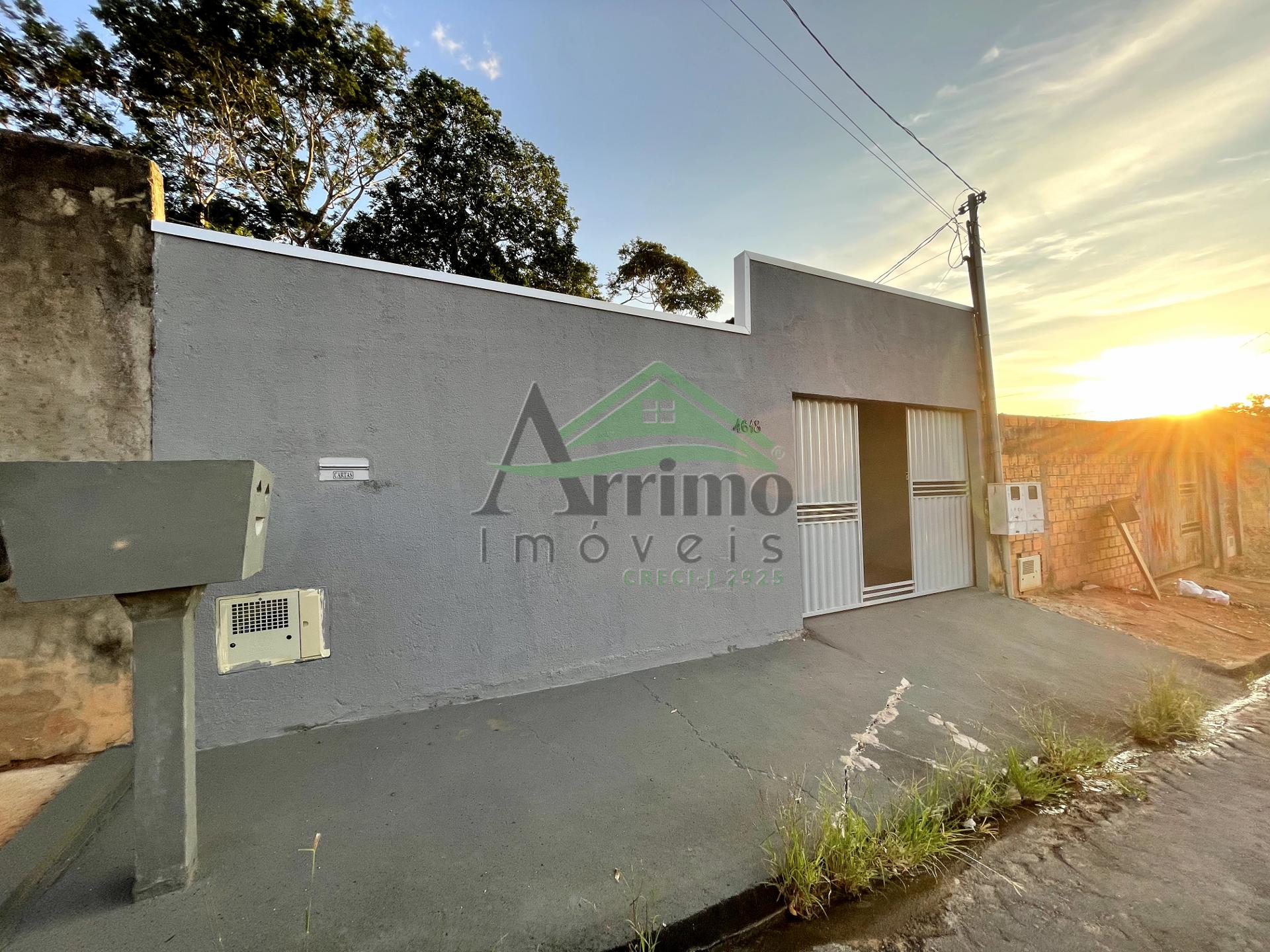 Casa bem estruturada, com dois quartos, sala e cozinha conjuga...