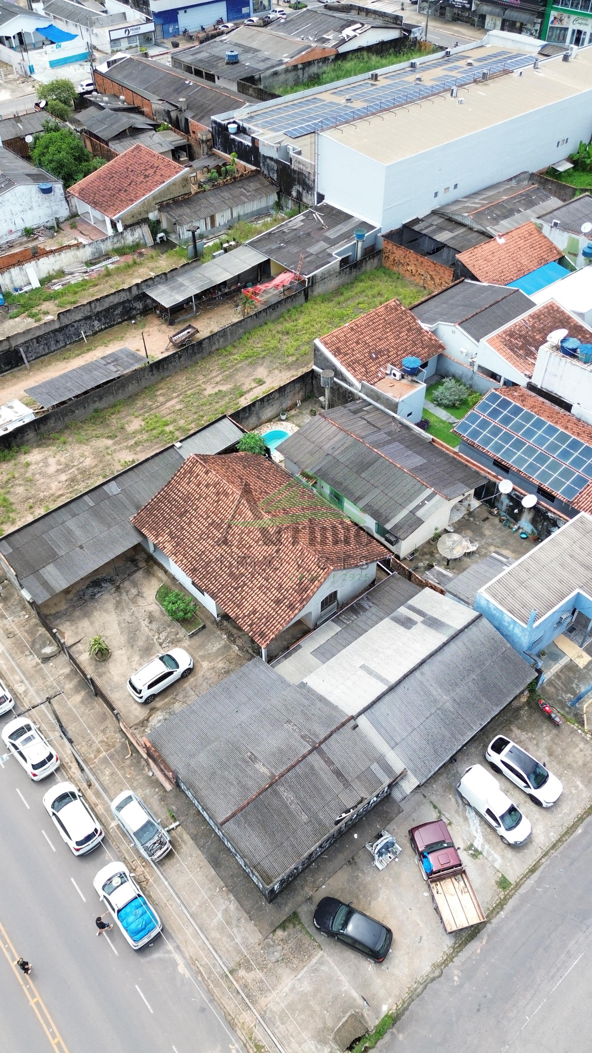 Im?vel na R. Maring? e esquina com 612,56 metros quadrados, Ji...