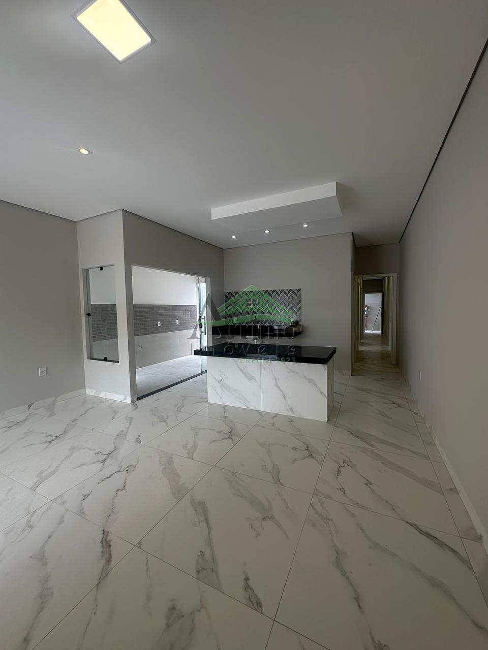 Casa com 2 Quartos e 1 Su?te, ? venda no Bairro Ara?a, Ji - Pa...