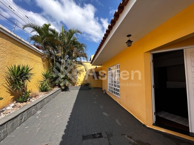 Resid?ncia com piscina ? Venda - Vila Estrela - Oficinas - Pon...