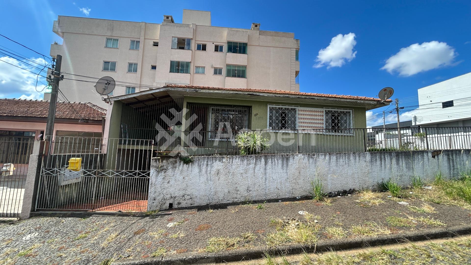 Excelente localização, Casa de esquina com 128m2 - Orfãs  - Po...