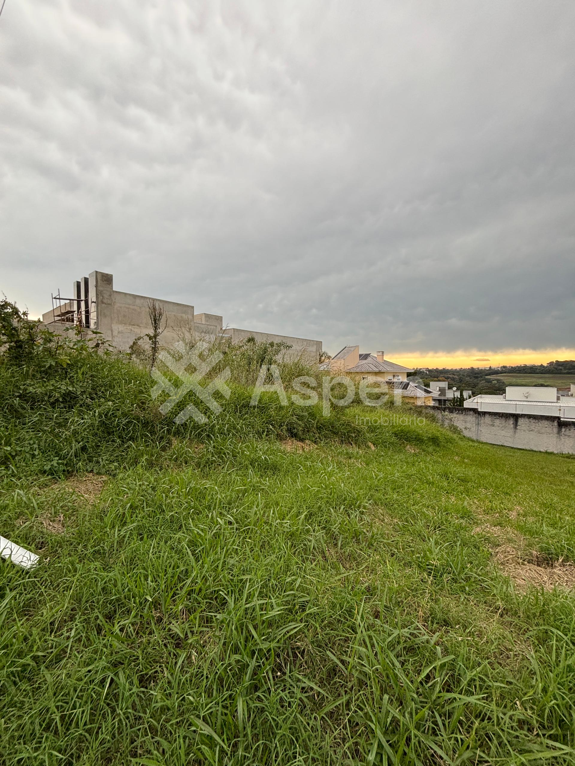 Terreno à venda, próximo ao condomínio La Defense, Jardim Amér...