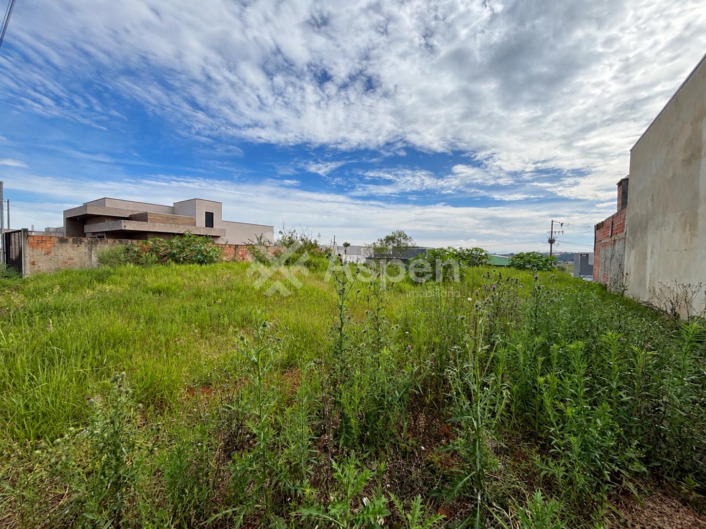 Terreno à venda no Residencial Le Parc, Cará - Cará - Ponta Gr...