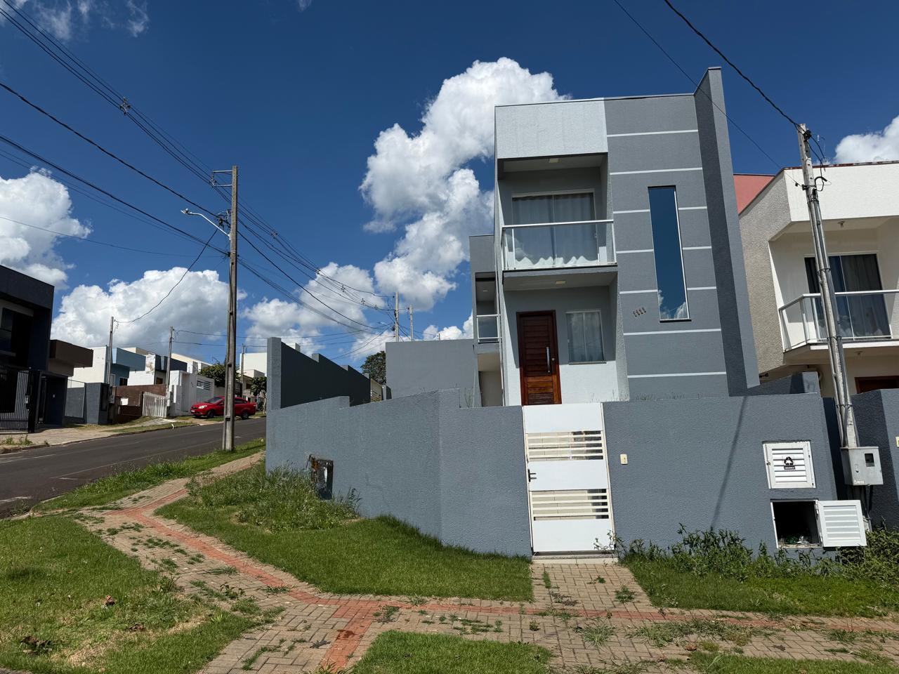 Sobrado com ? venda no bairro Fraron em Pato Branco - PR