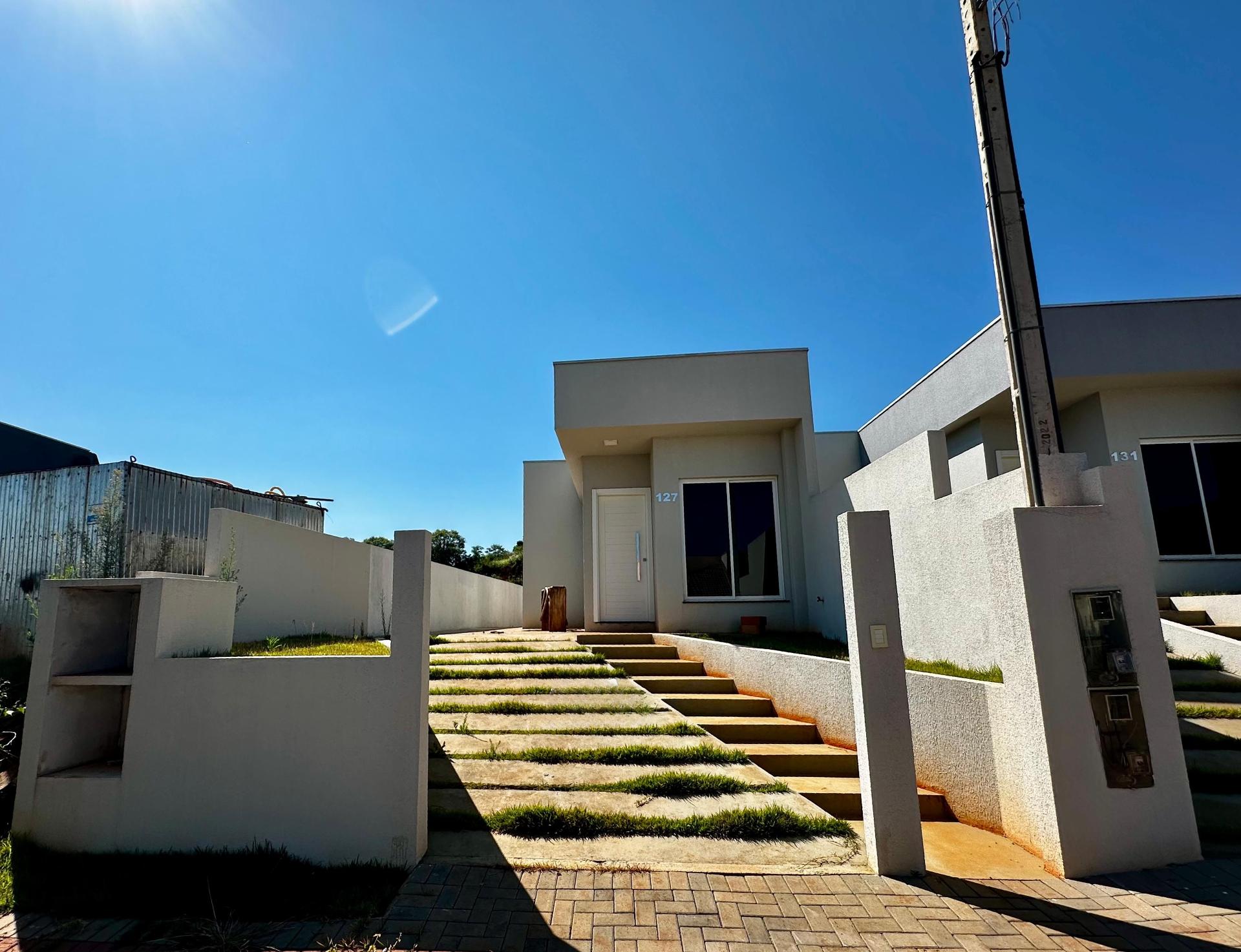 Casa NOVA  à venda no bairro Fraron em Pato Branco - PR