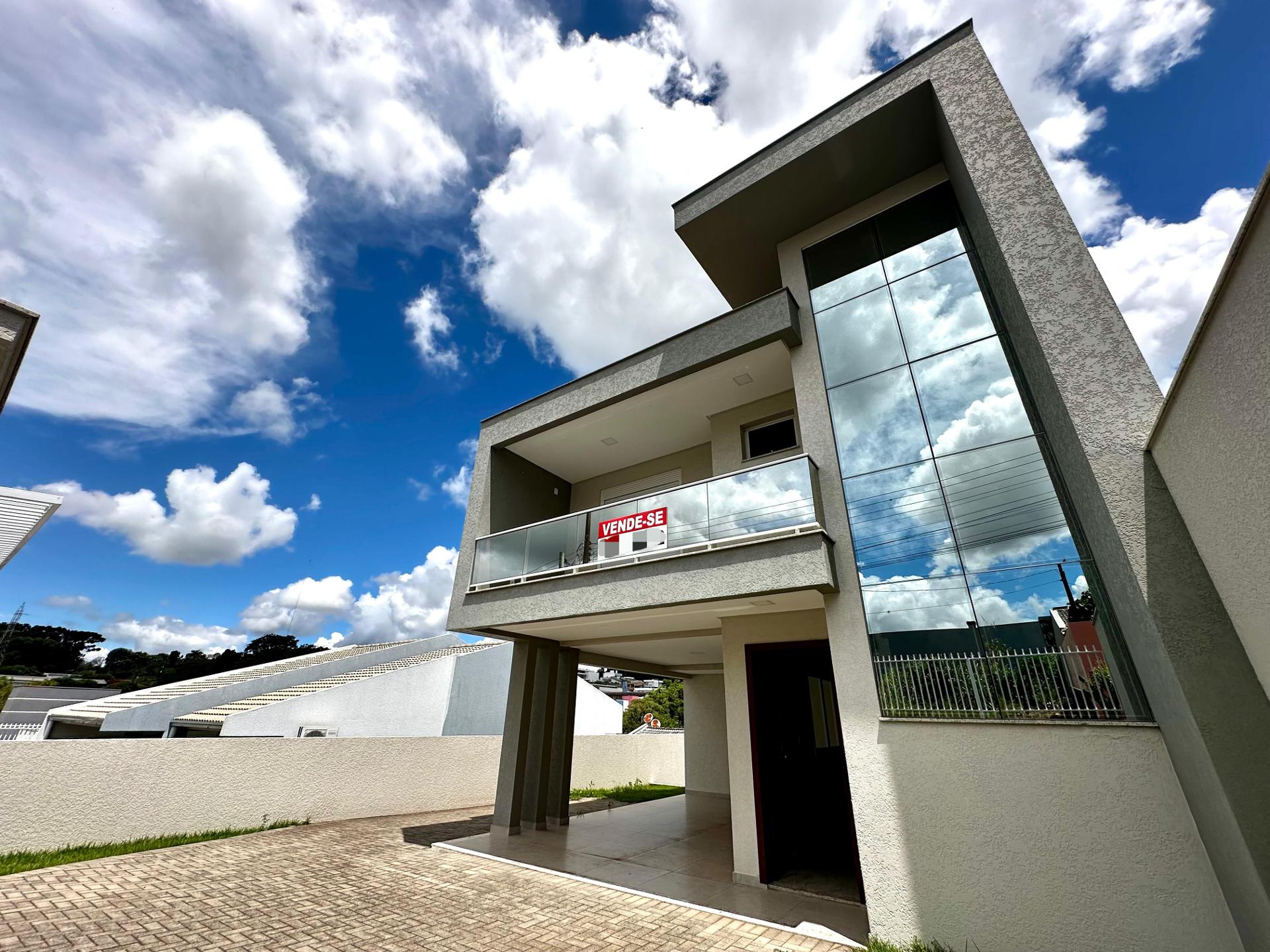 Sobrado à venda no bairro Parque do Som em Pato Branco - PR