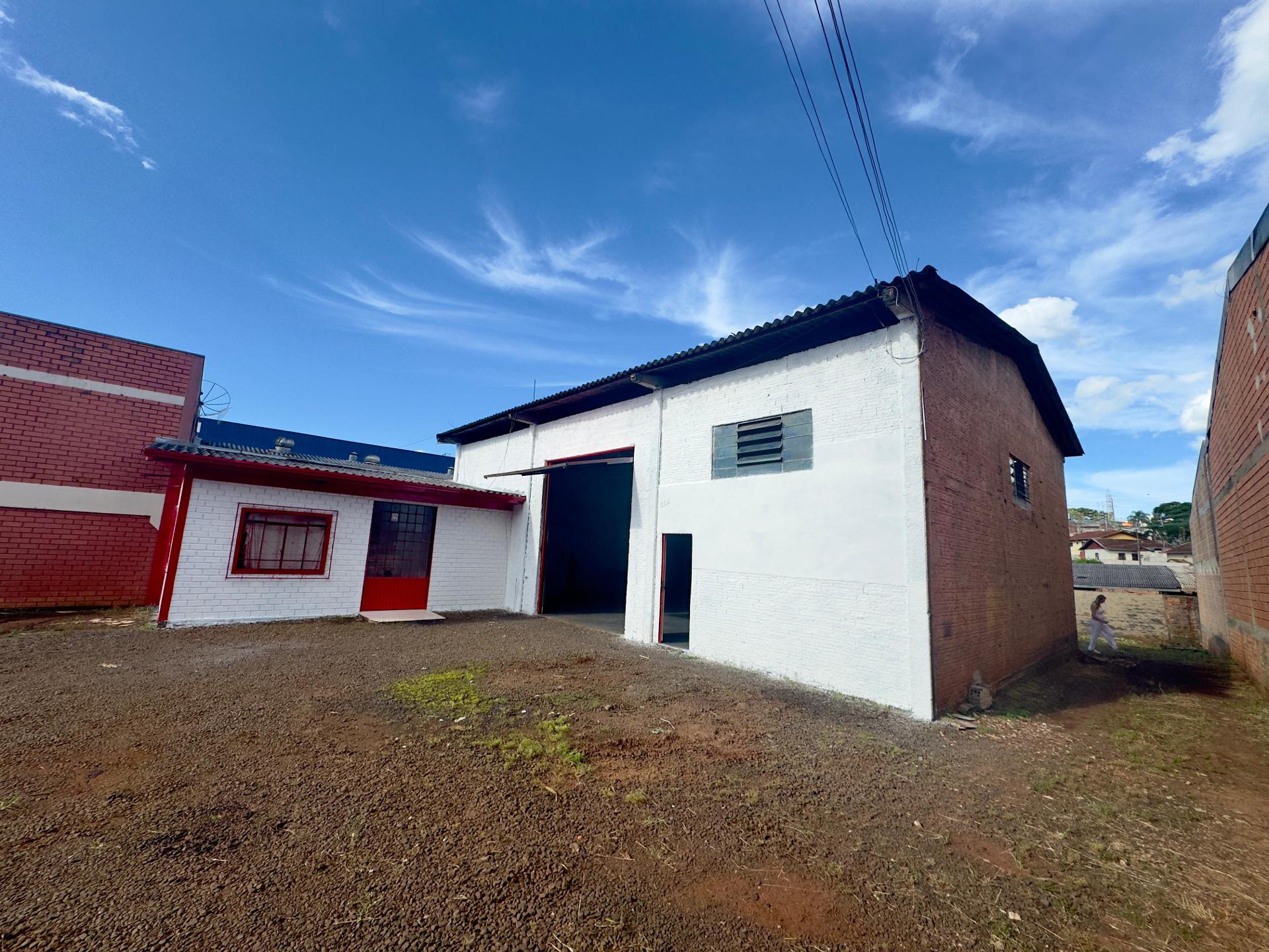 Barrac?o para loca??o na Avenida Tupi em Pato Branco - PR