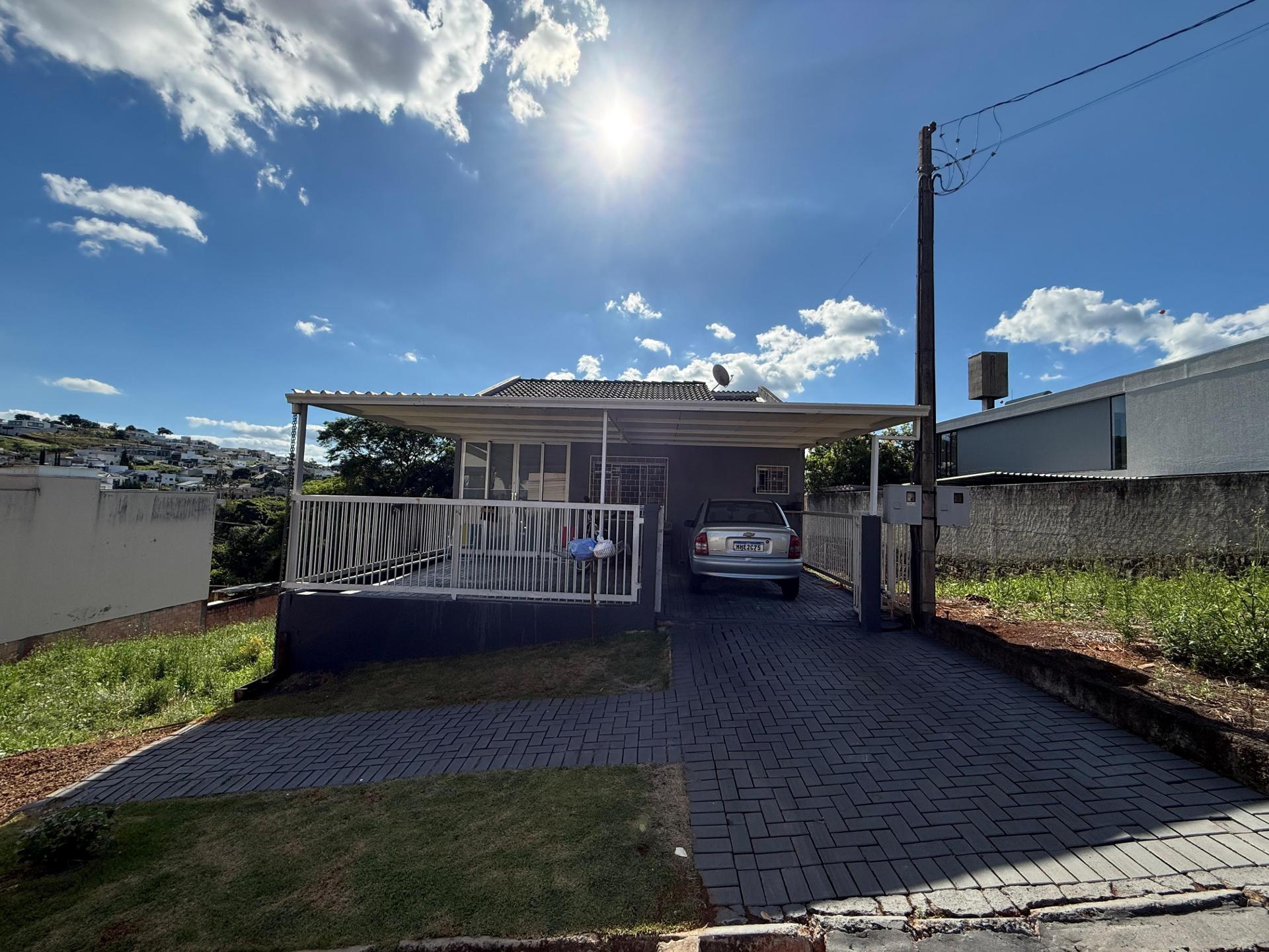 Casa com 01 suíte e 01 quarto à venda no bairro São Luiz em Pa...