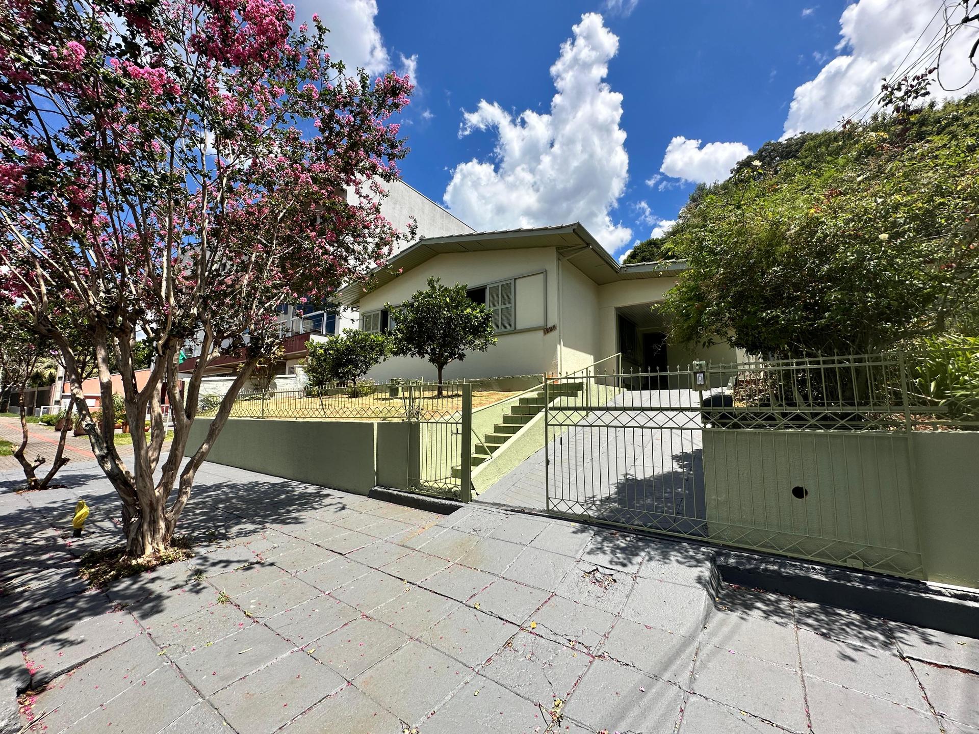 Casa para loca??o no bairro Parzianello em Pato Branco - PR