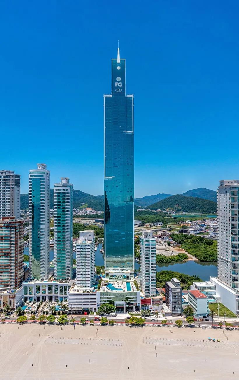 Apartamento para loca??o no Edif?cio One Tower em Balne?rio Ca...