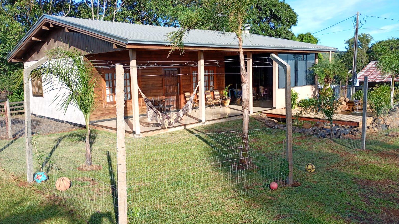 Ch?cara com ?rea de cultivo agr?cola para venda em Mari?polis ...