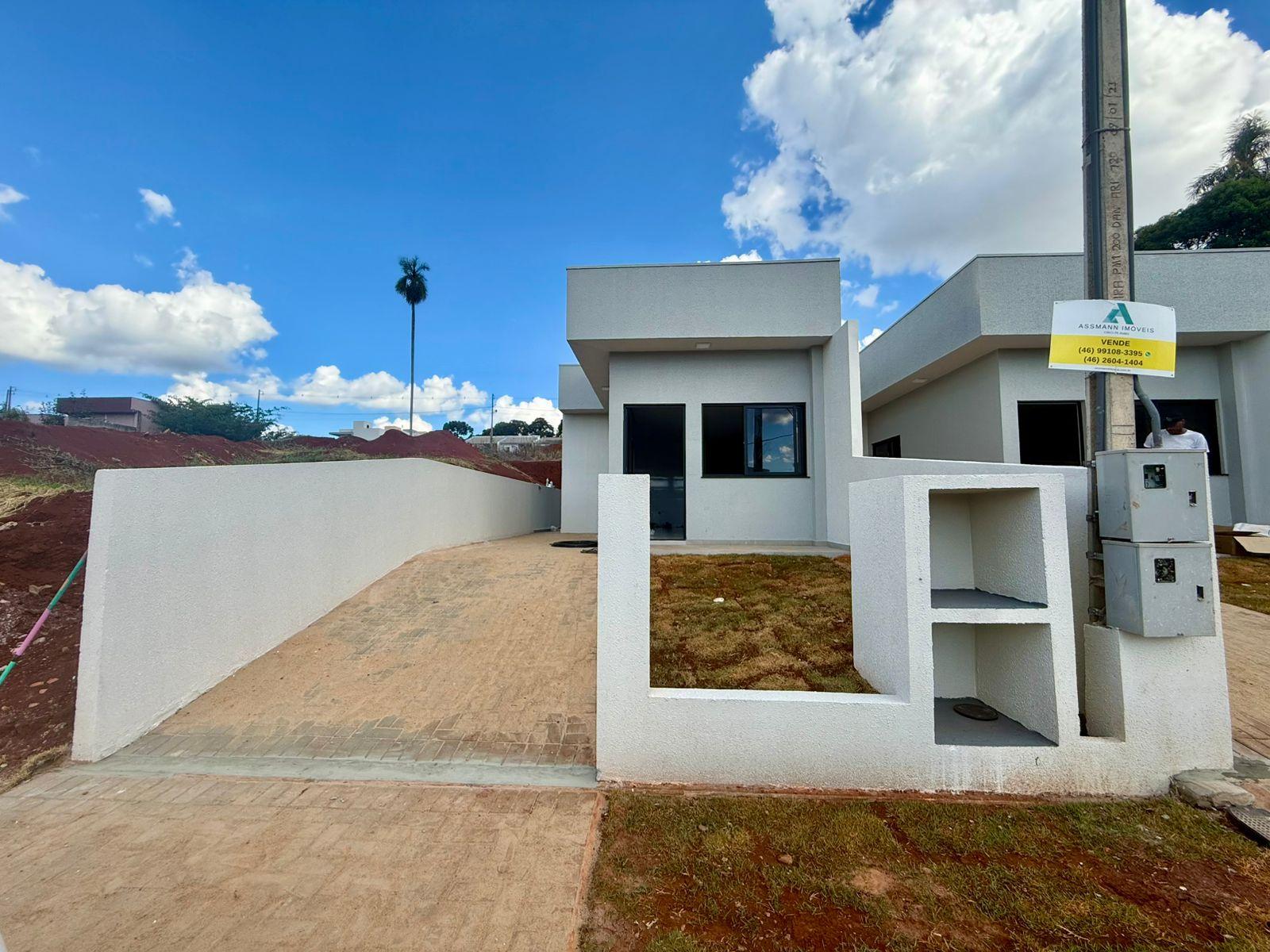 Casa em constru??o ? venda no bairro S?o Francisco em Pato Bra...