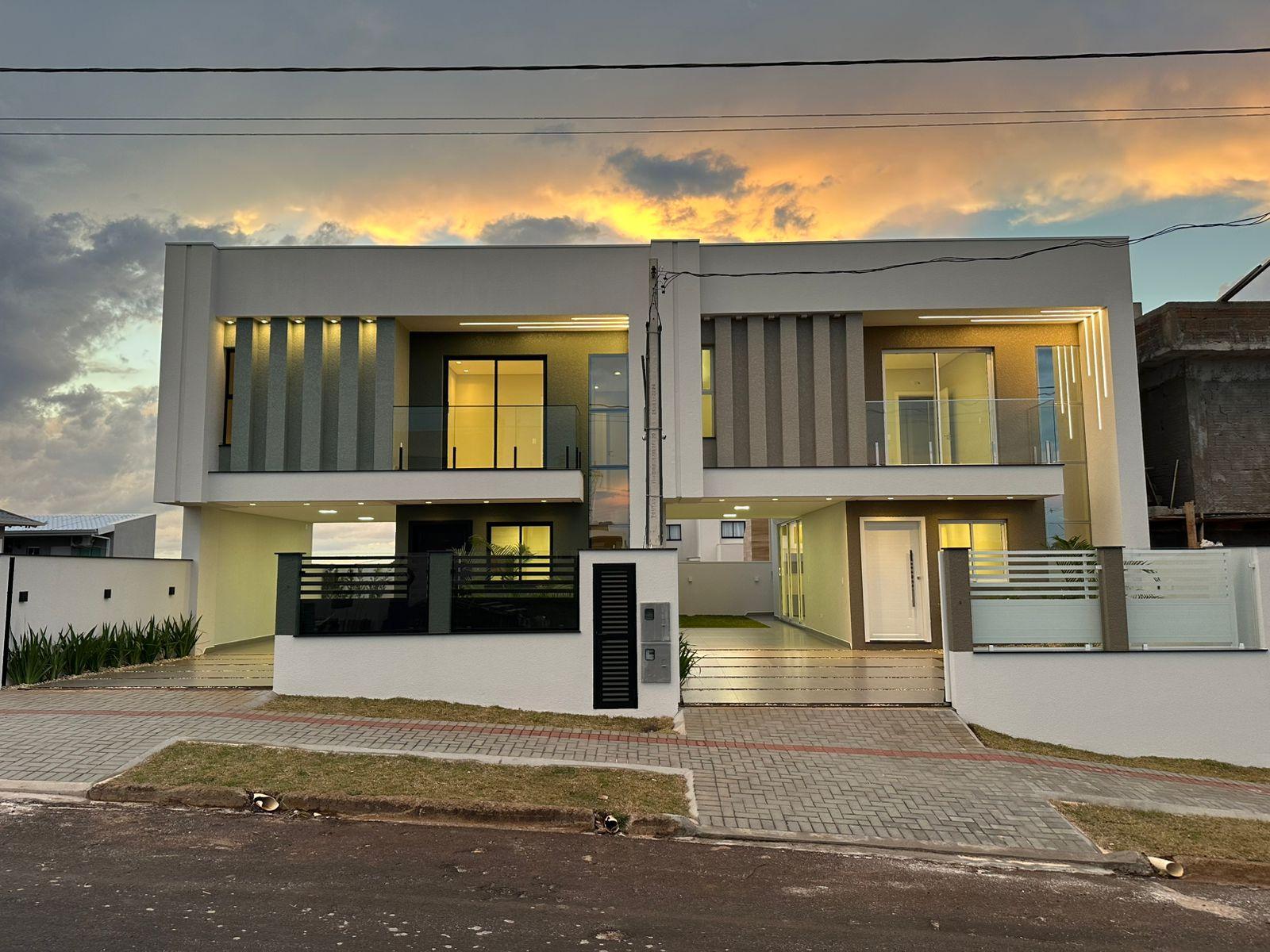 Sobrado alto padr?o pr?ximo ao PB Shopping em Pato Branco - PR