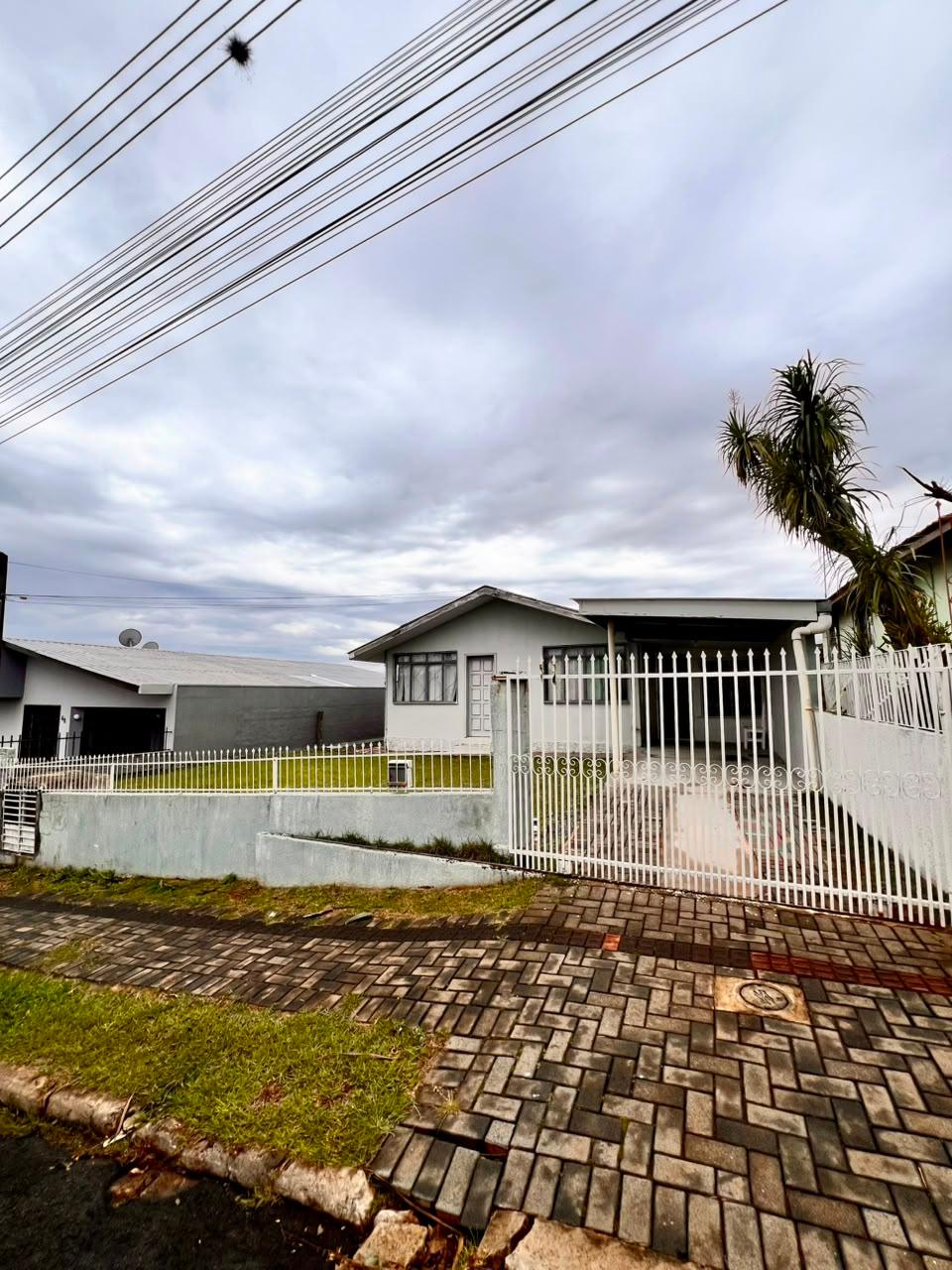Casa ampla para loca??o no bairro Anchieta em Pato Branco  PR