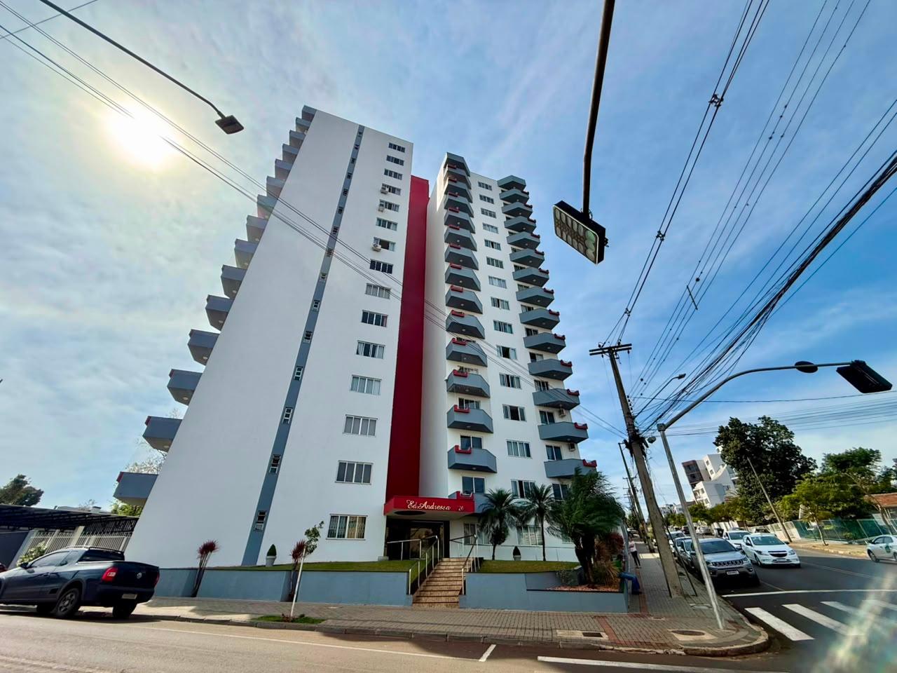 Apartamento no Edif?cio Andressa no Centro de Pato Branco - PR