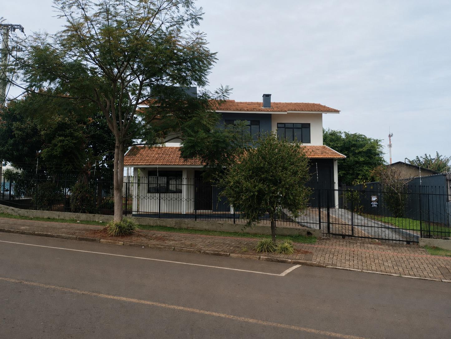 Casa à venda no bairro Cristo Rei em Pato Branco - PR