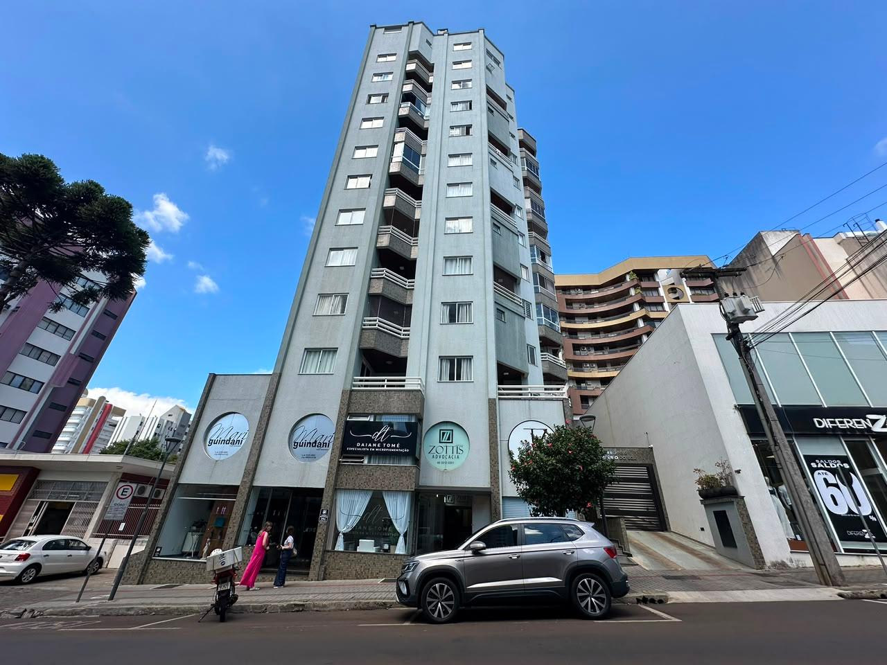 Apartamento cobertura triplex no Centro de Pato Branco - PR