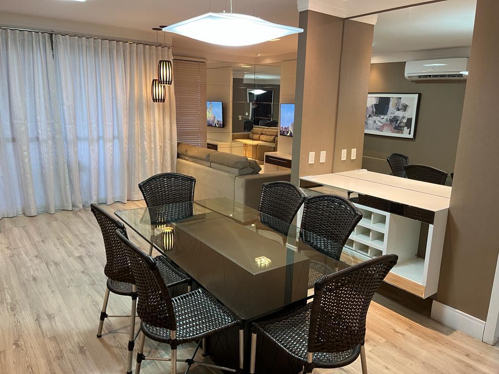Apartamento no Edifício Trebbiano com 3 quartos, mobiliado e d...