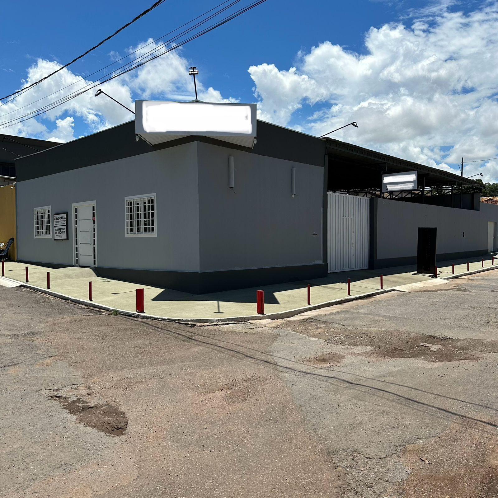 Imóvel comercial de esquina à venda no Jardim Shangri-lá com e...