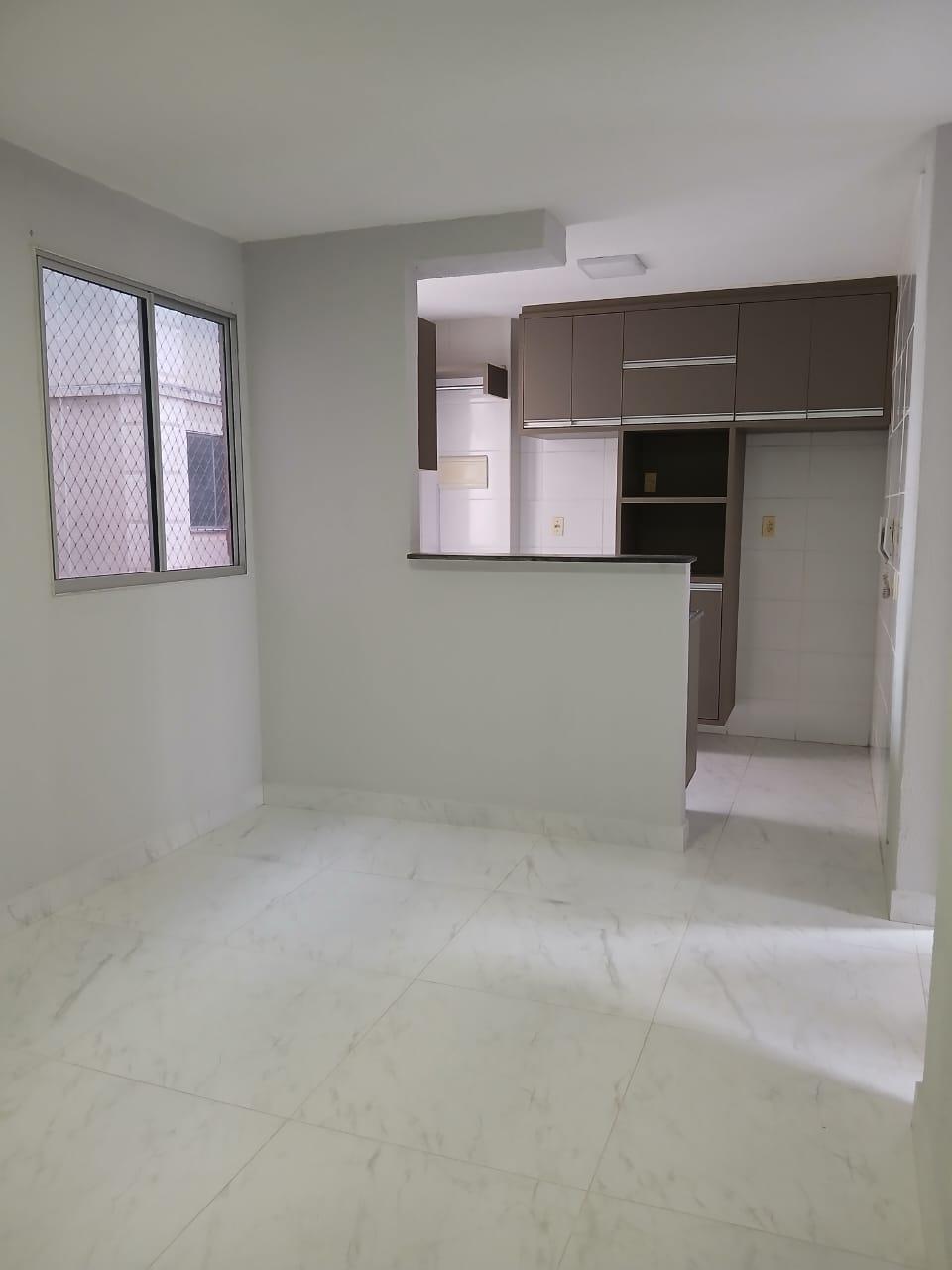 Apartamento reformado no Chapada do Mirante com 2 quartos e va...