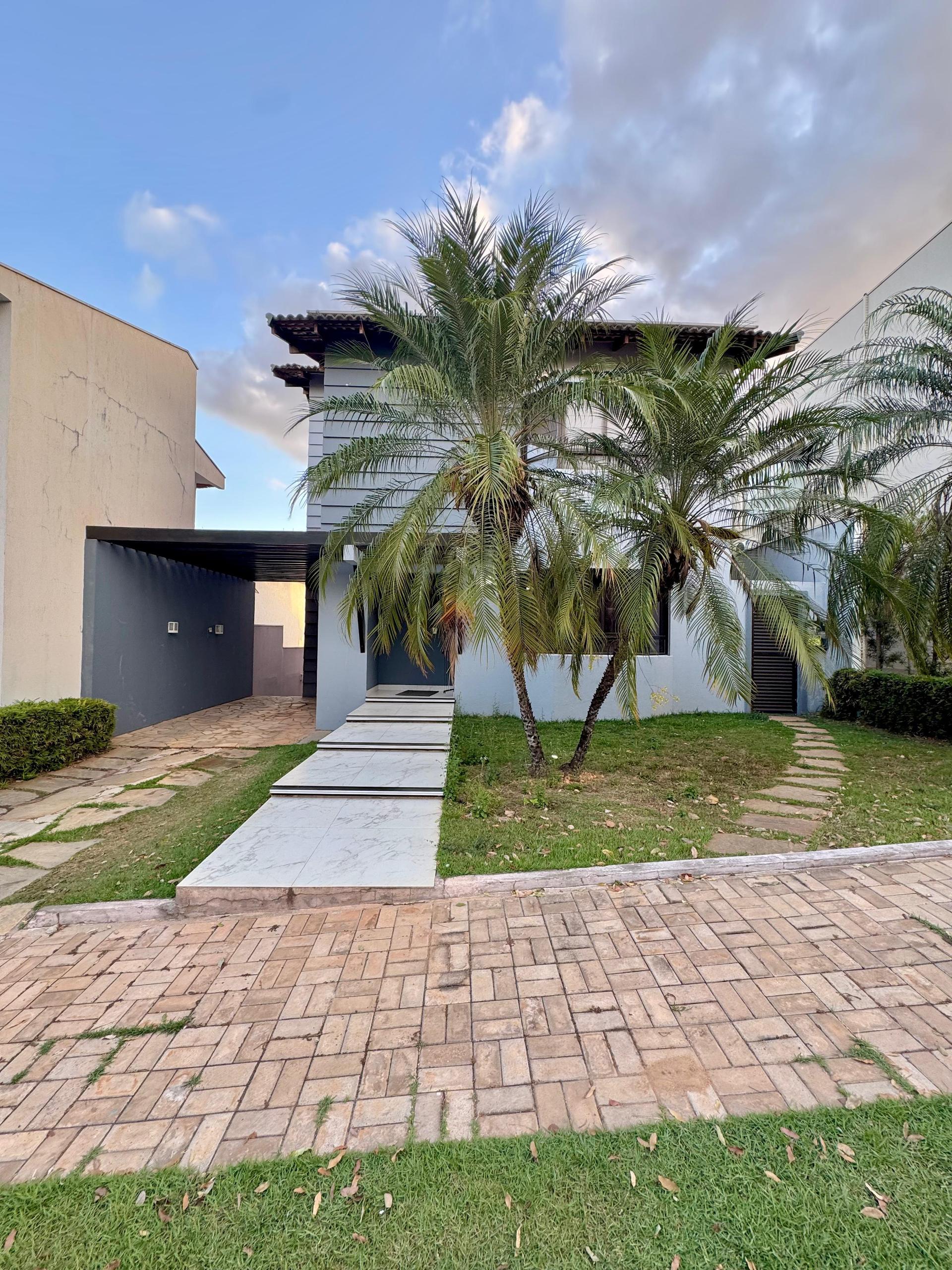 Sobrado no Alphagarden com 3 suítes, espaço gourmet e piscina ...