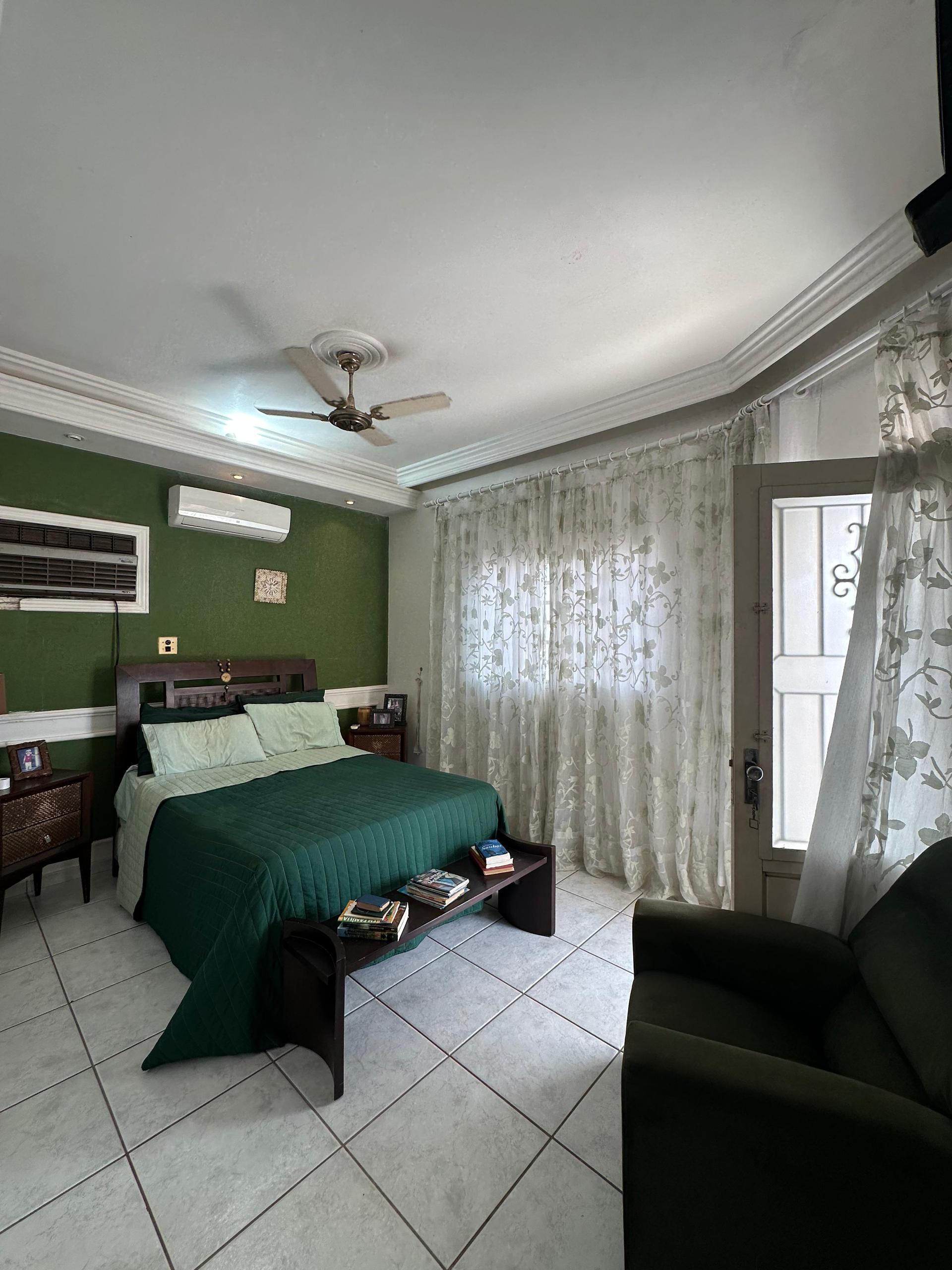 Sobrado para venda ou loca??o no Jardim It?lia com 3 su?tes