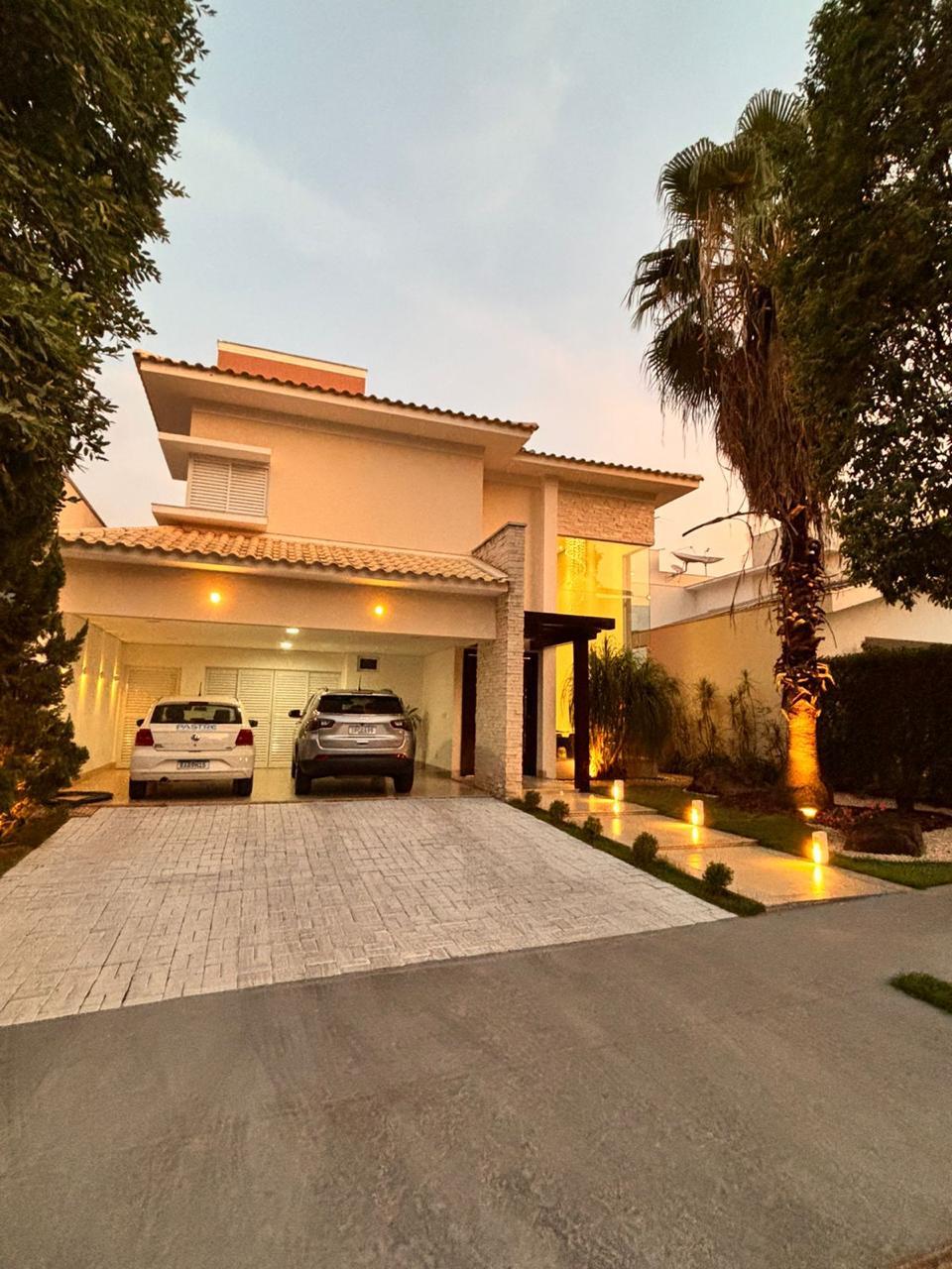 Sobrado Alto Padrão com 3 Suítes no Belvedere I com 300 m  Con...