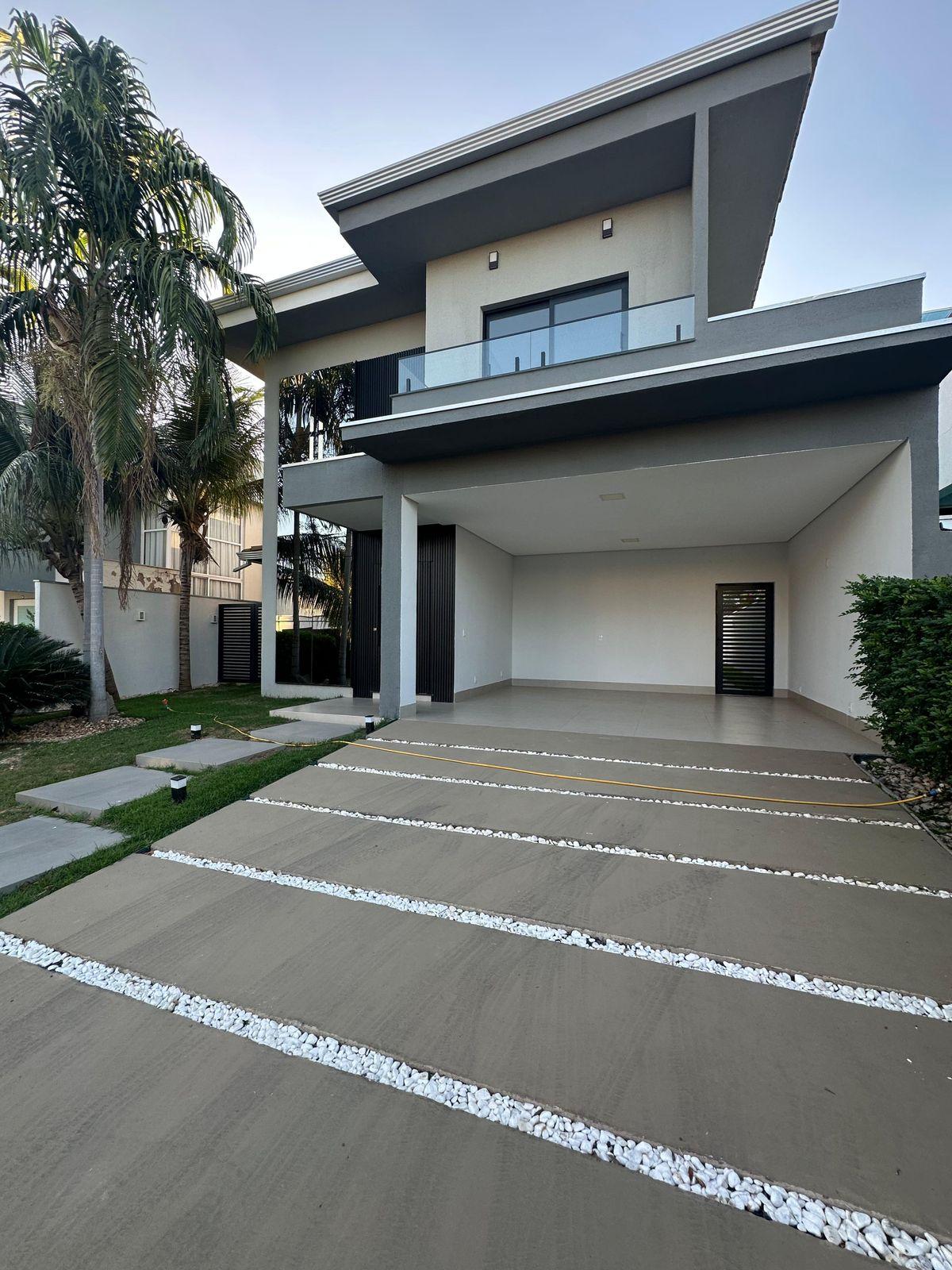 Sobrado de alto padrão no Belvedere I com 4 suítes, piscina e ...